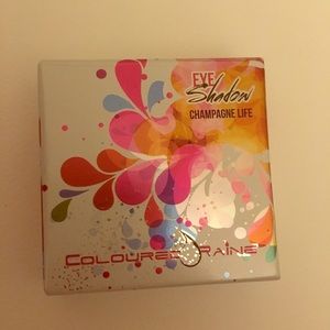 Coloured Raine Eye Shadow in Champagne Life